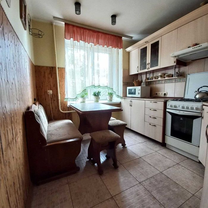 Оренда 2-кімнатної квартири по вул.Шевченка (Рясне)