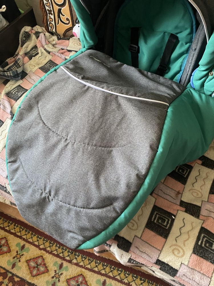Продам коляску 2 в 1
