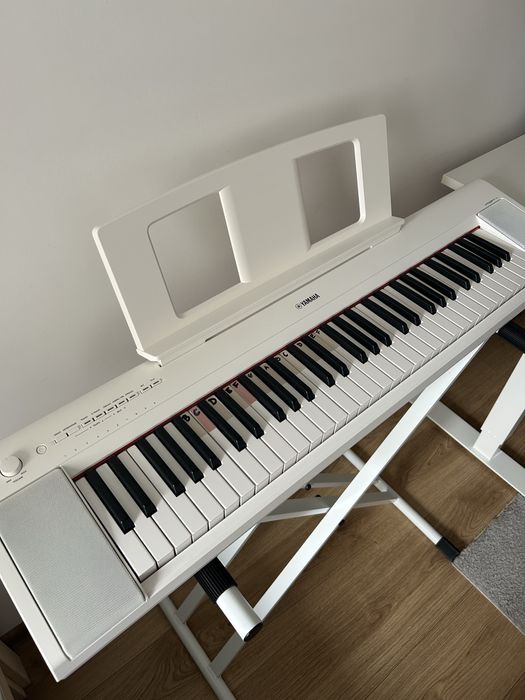 Pianino ze statywem