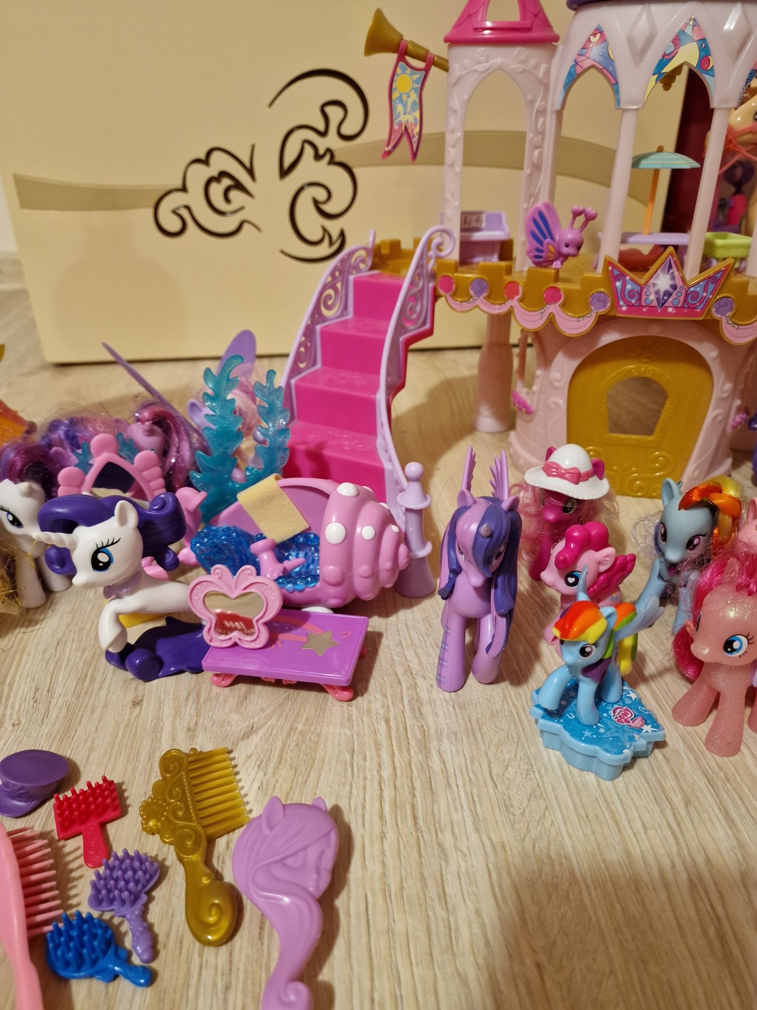 My little pony, pałac księżniczki z kucykami