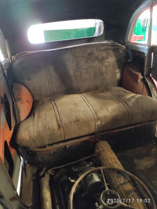 Продам Москвич 401