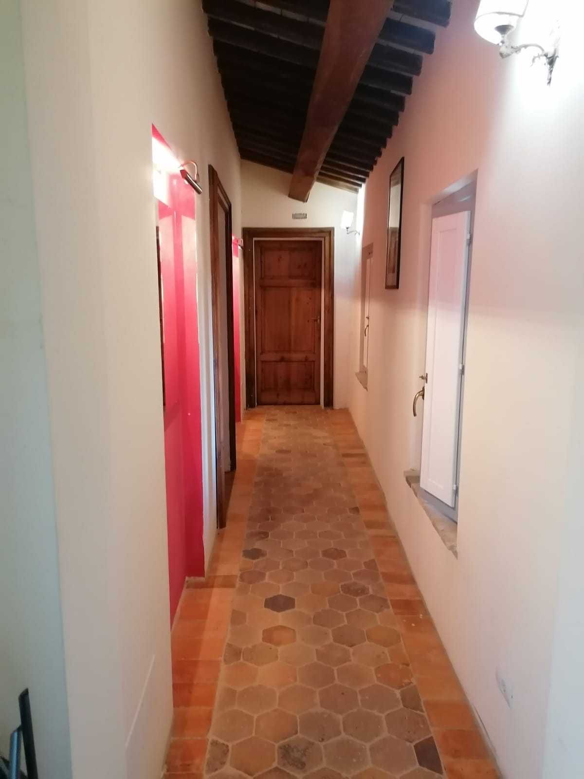 Umbria, okolice Perugia, kamienny dom po remoncie