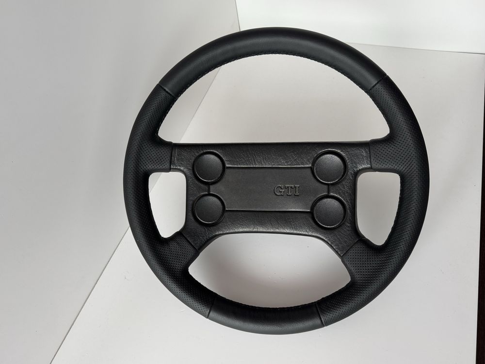 Kierownica retro VW Golf Jetta GTI GTD Scirocco Pirelli 16V G60 VR6
