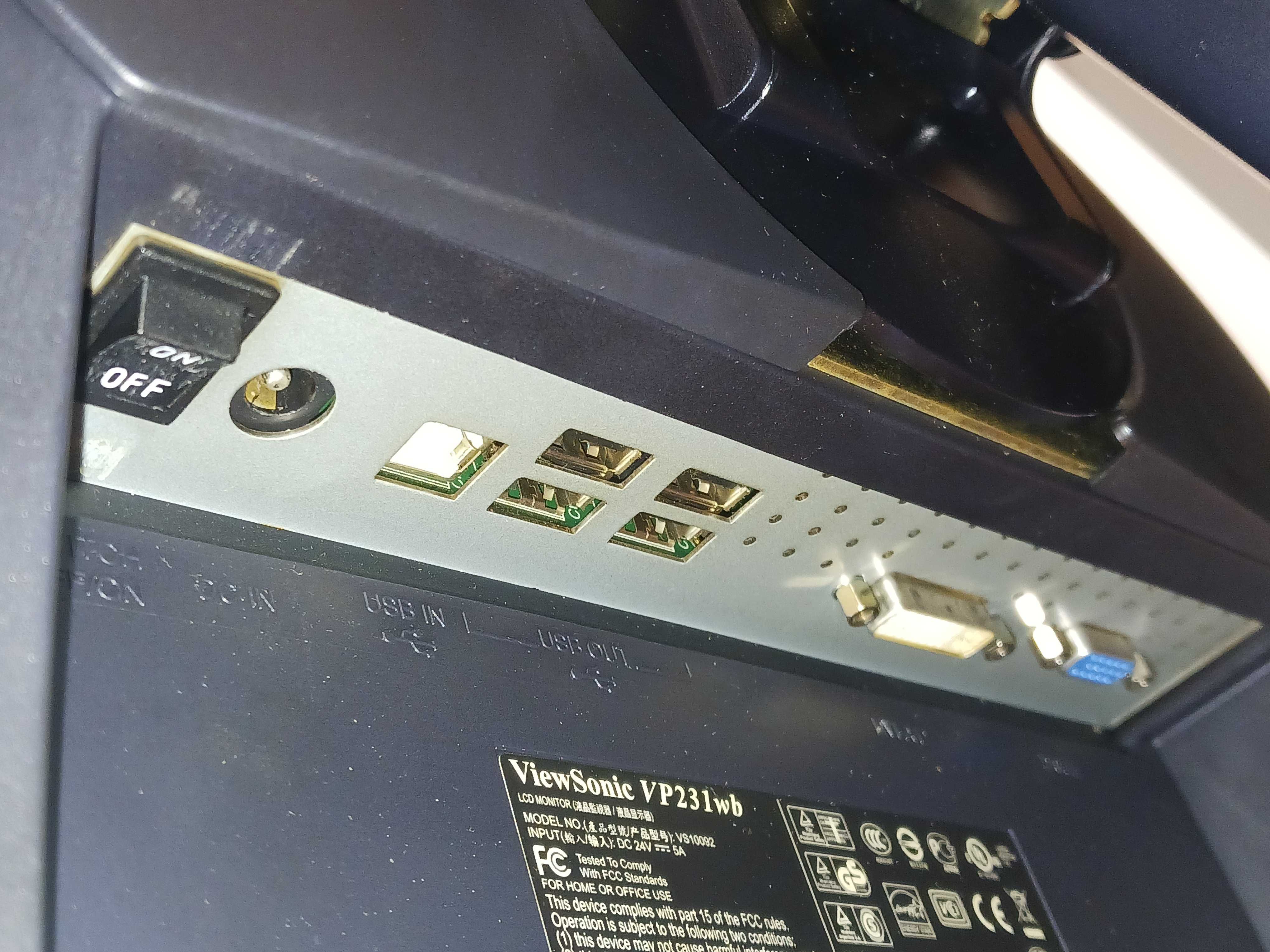 Monitor 23 polegadas Full HD ViewSonic VP231wb 1920x1080 profissional