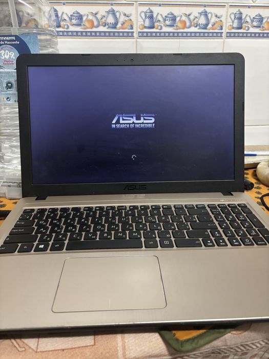 Asus portatil 15.6 c/ Nvidia ge force920 mx