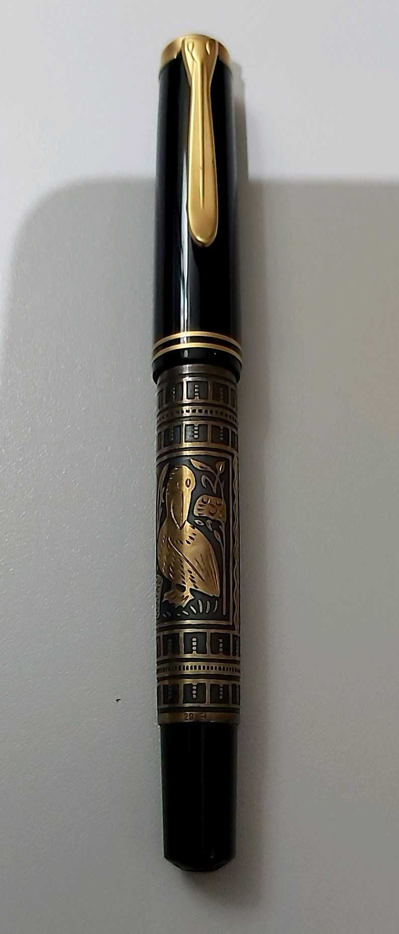 Caneta PELIKAN  "F" século XX,  made in German, Edição Limitada RARA