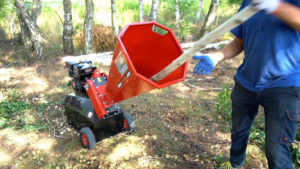 Rozdrabniacz spalinowy REMET RS-60 === rębak do gałęzi ogrodowy