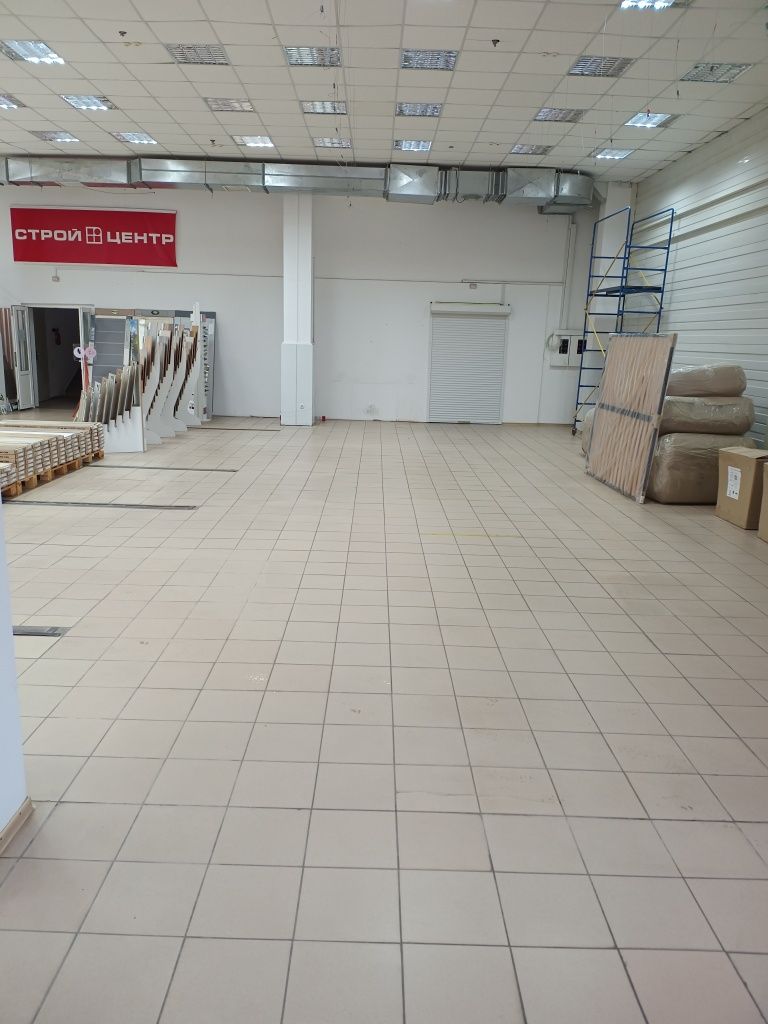 Торгова площа в Комунарському районі