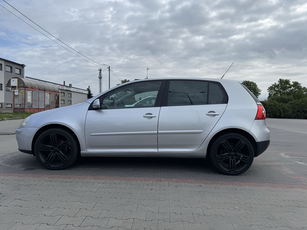 VW Golf V 1.6 MPI