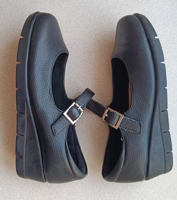 Czarne baleriny na platformie r.36