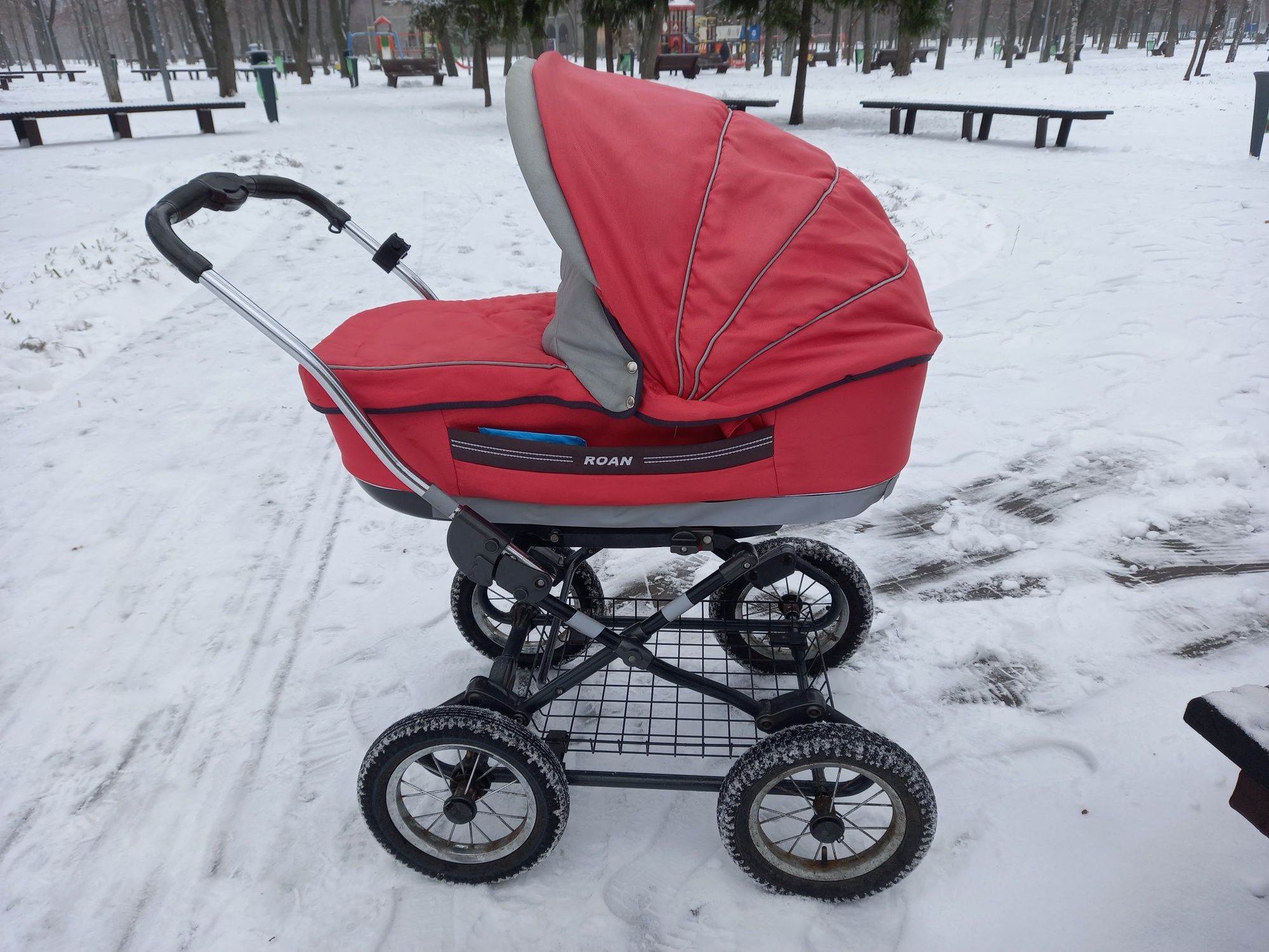 Продам коляску вездеход 2 в 1