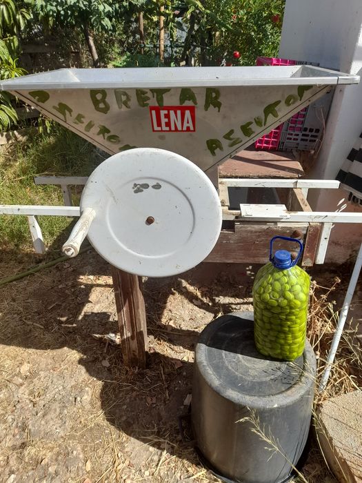 Máquina de britar azeitonas