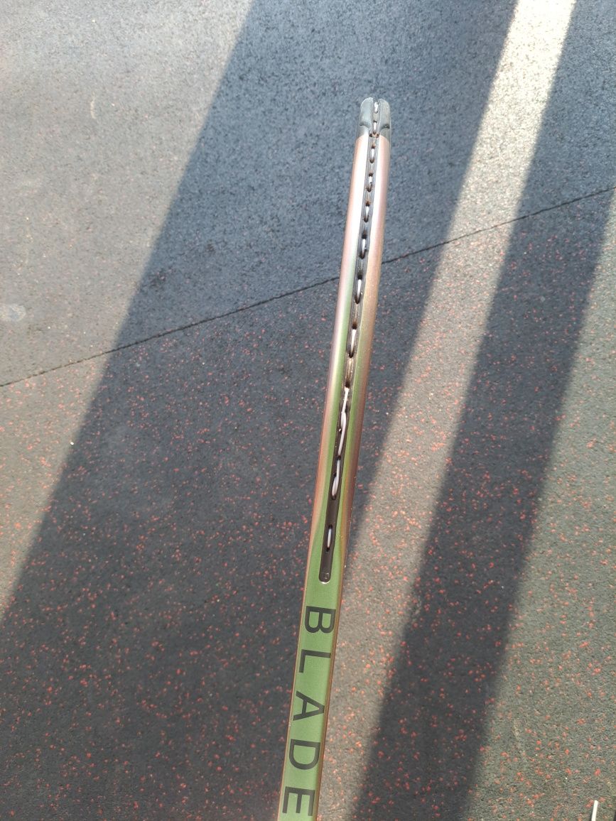 Wilson Blade v8 18x20