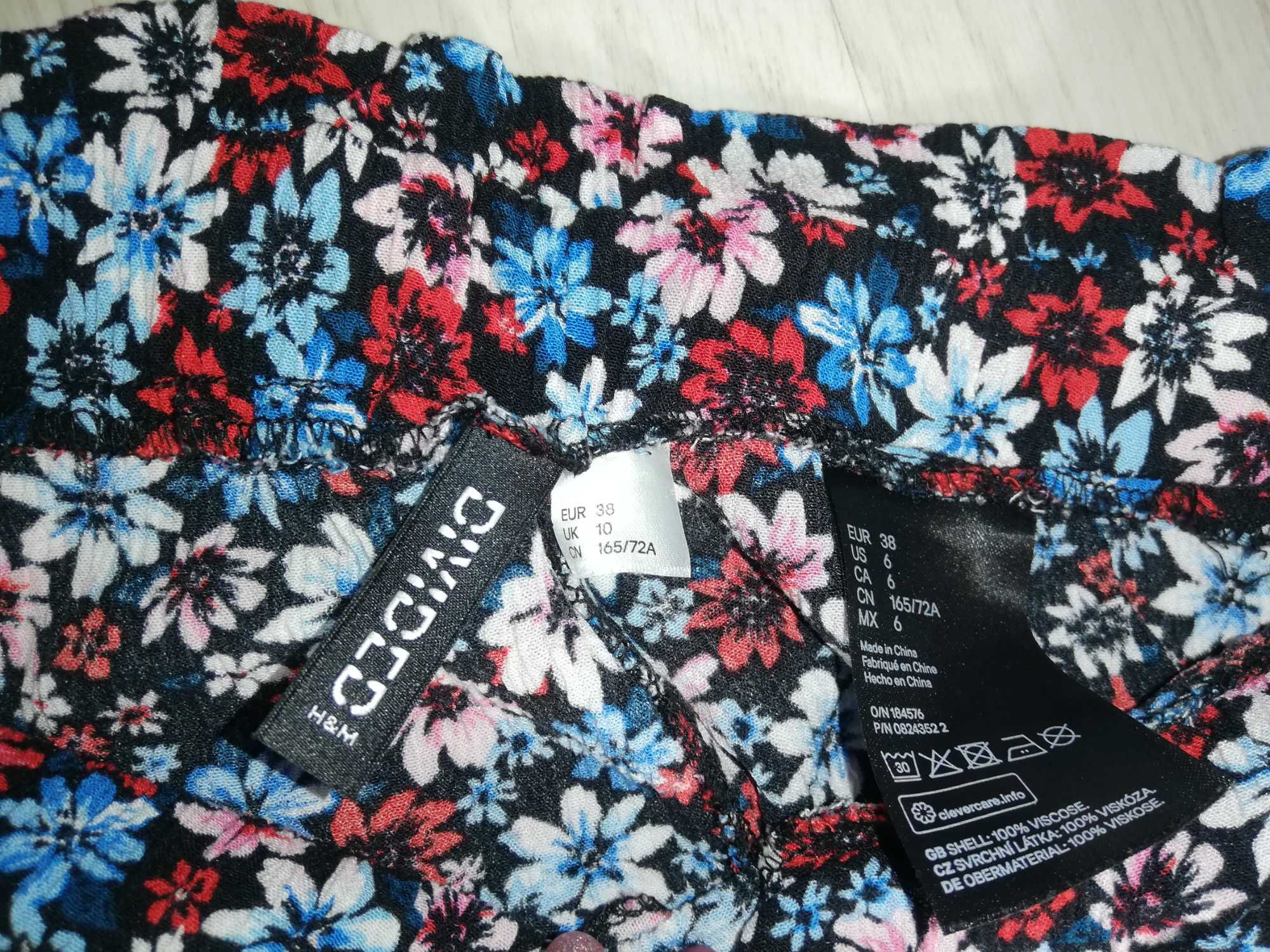 Calções estampado flores "H&M" T.38 - Usados 1x