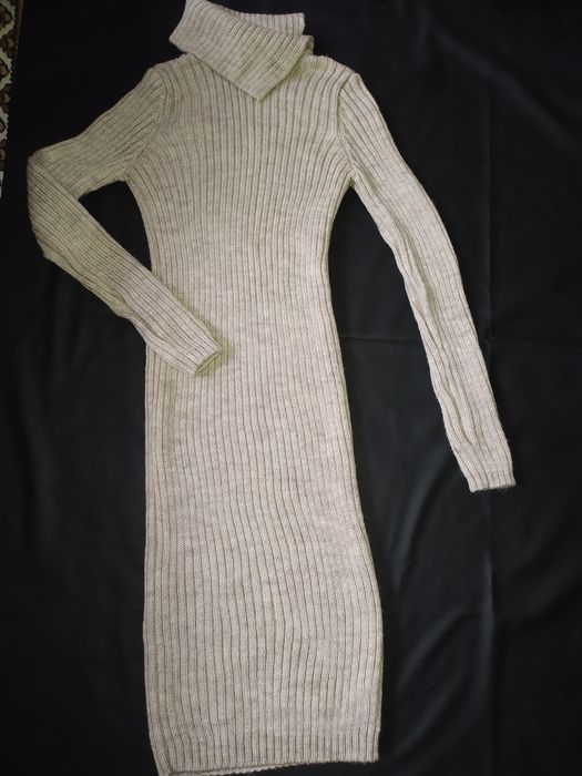 Тепле в'язане плаття