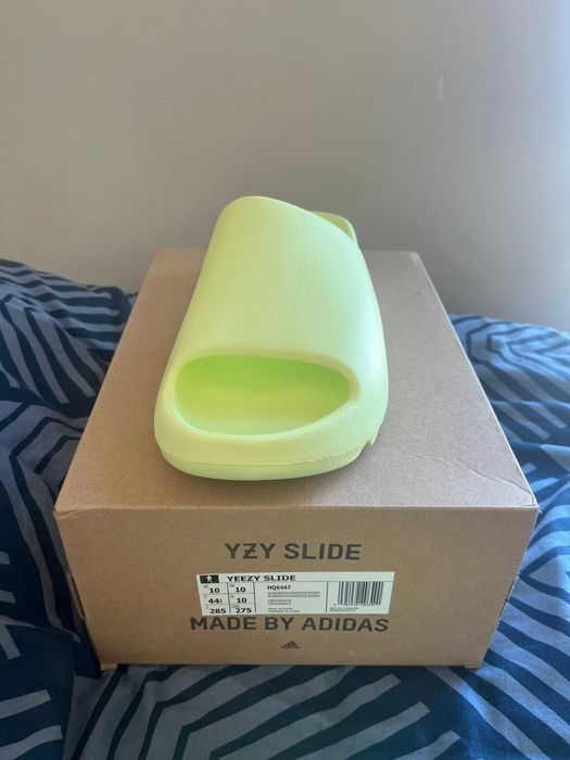 Yeezy Slide Glow Green
