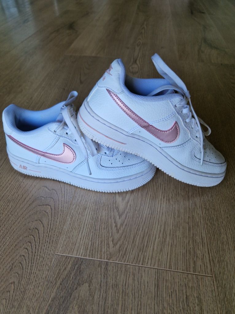 Buty dziewczęce Nike Air Force 1 White/Pink