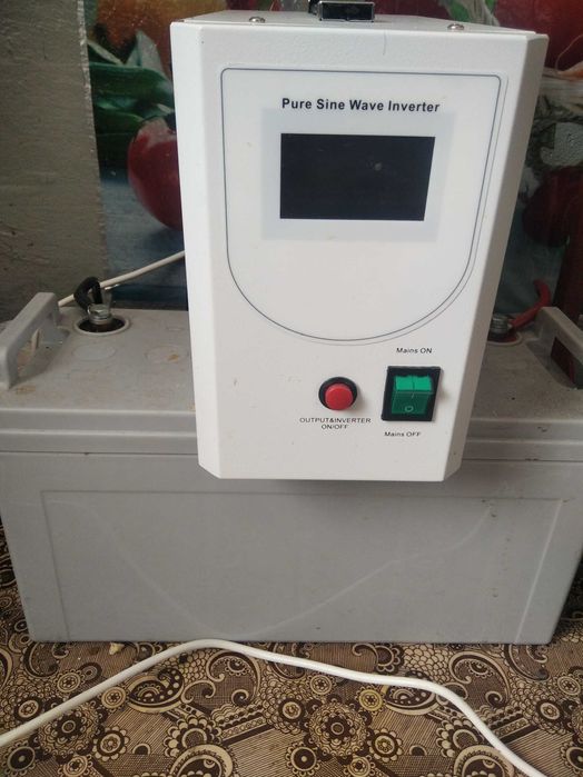 Продам инвектор с батареей