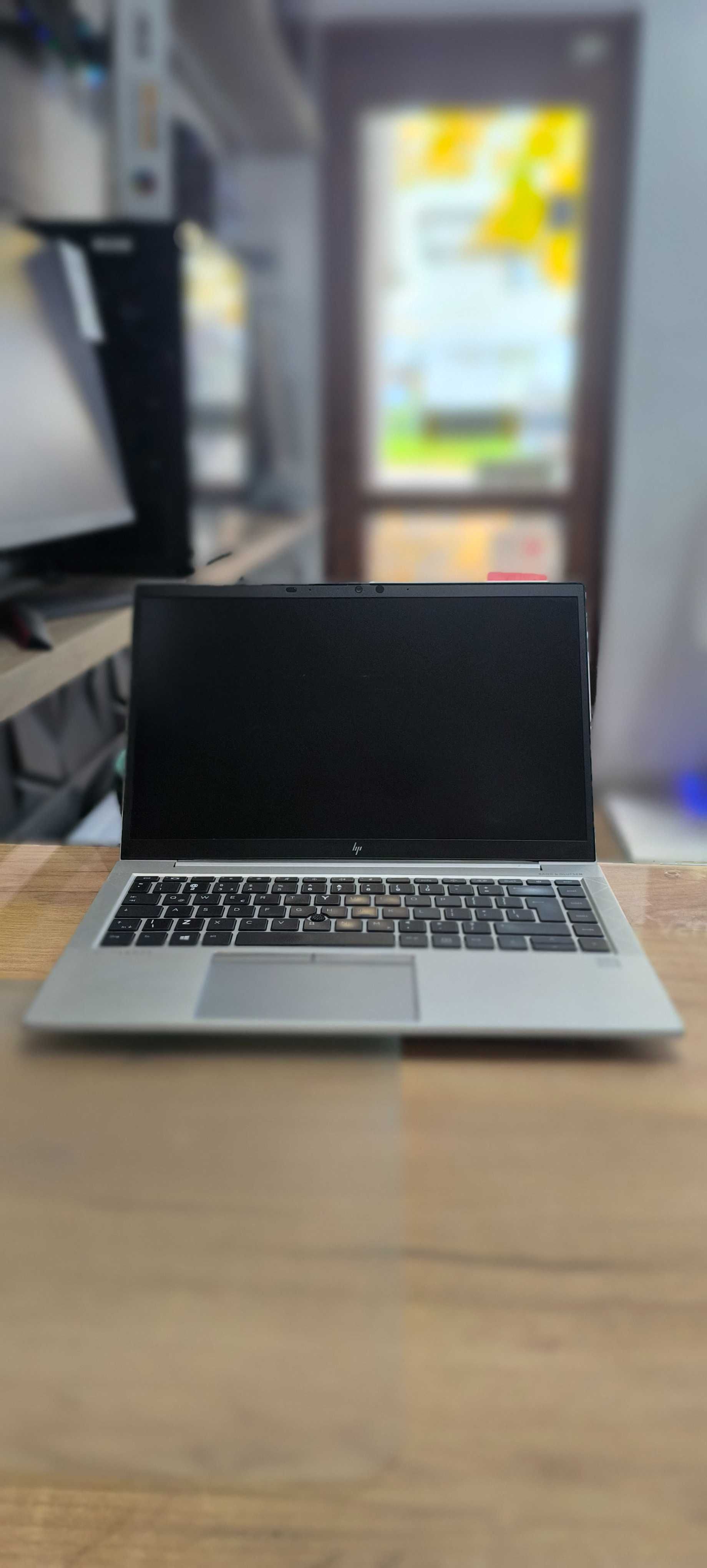 HP EliteBook G7/ Ryzen 3 PRO/ 256GB NVMe/ Radeon / 16GB/ #ELEMENTO