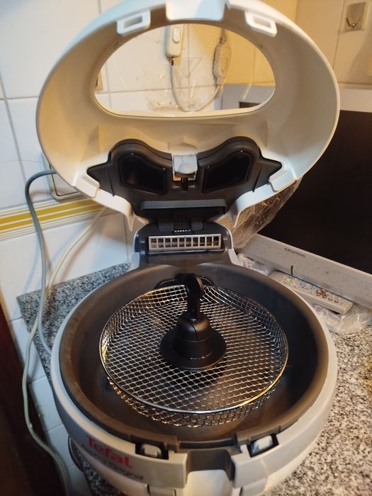 Air Frye da marca Tefal .