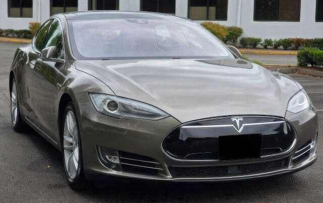 2015 Tesla Model S 85D