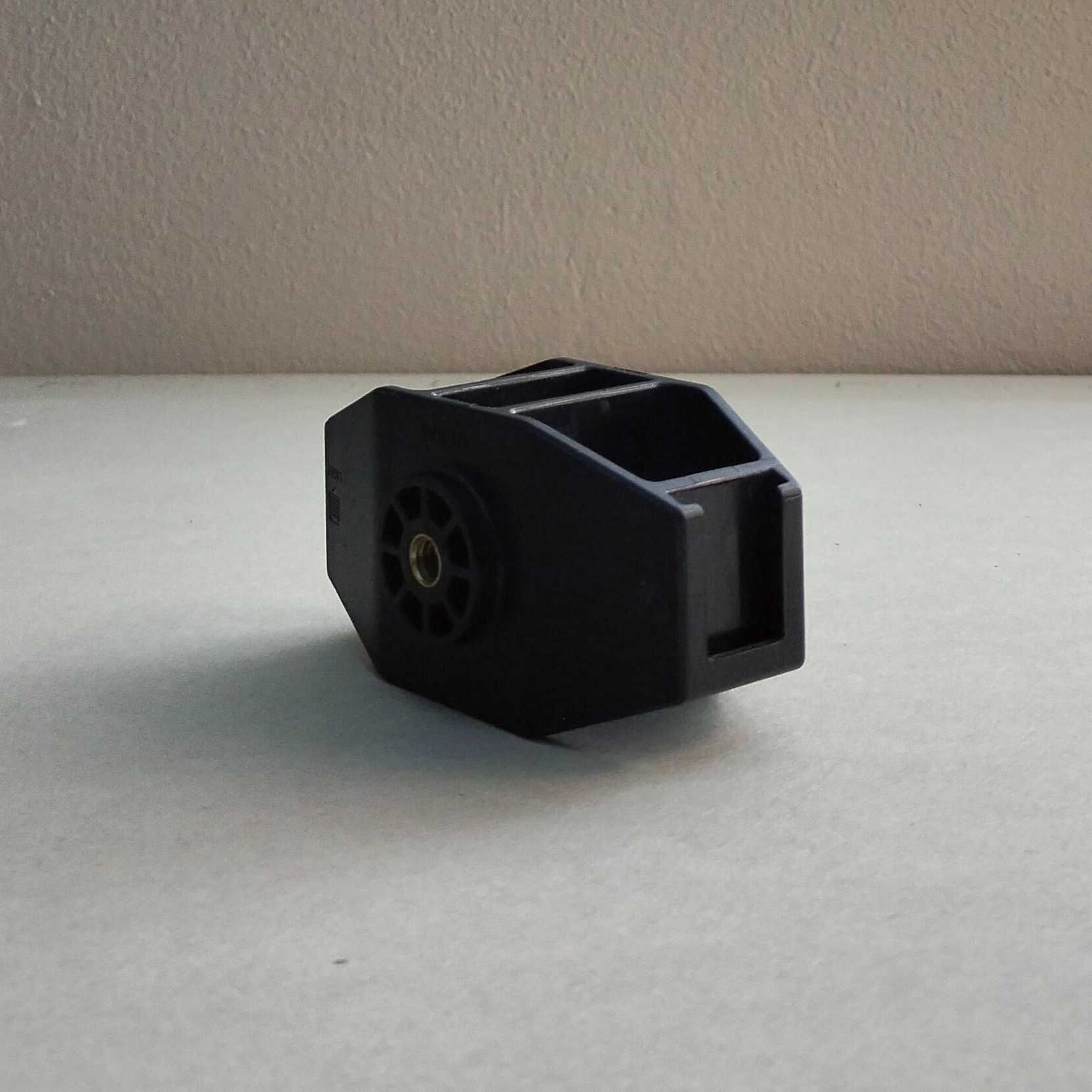 Uchwyt Adapter 2x Sanki ISO Gwint 1/4 do GoPro