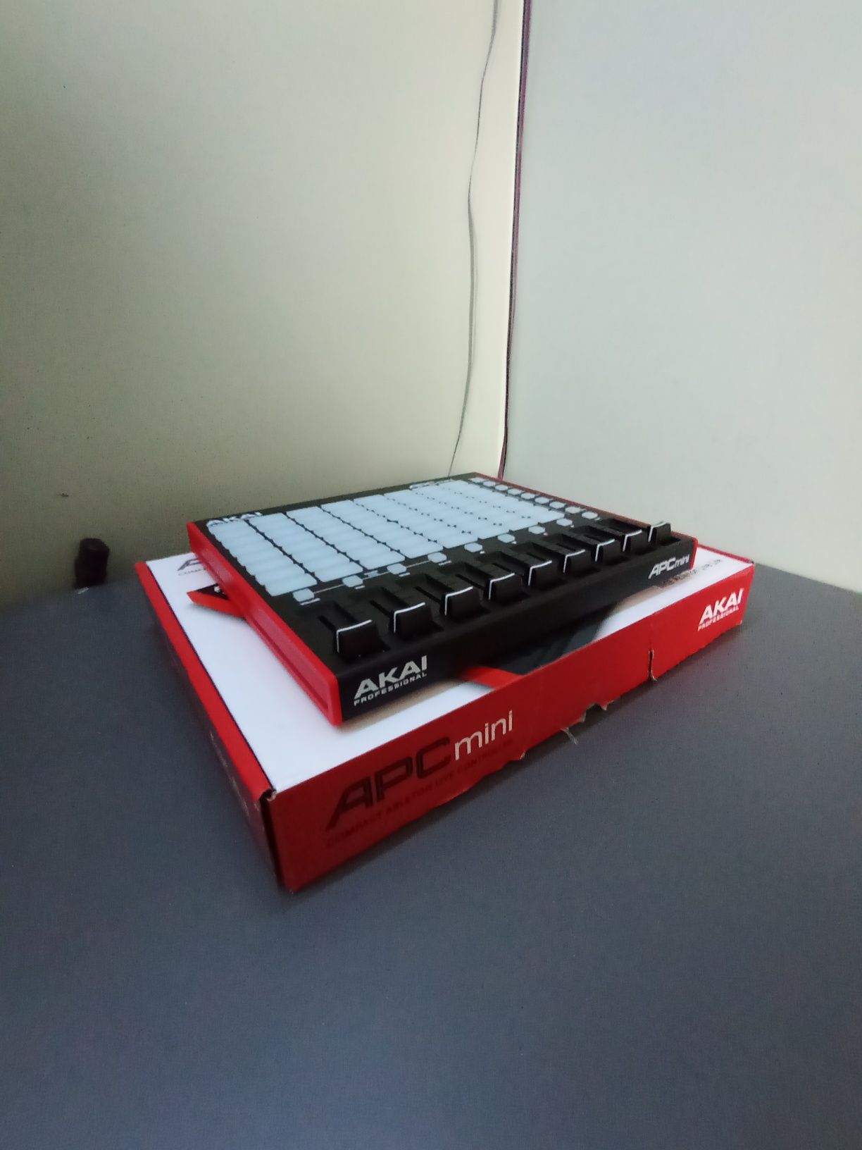 AKAI APC mini mk2