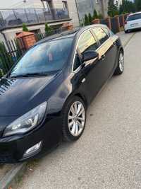 Opel Astra J 2010 automat