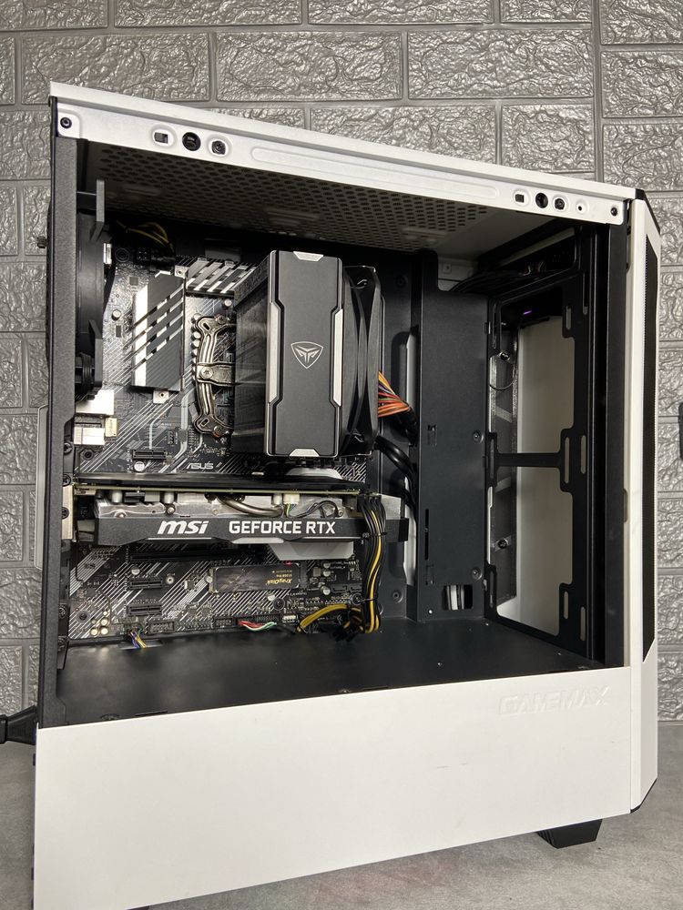 Игровой компьютер,ПК(Ryzen 7 2700X,DDR4 32GB,RTX 2060 SUPER,M2 512GB)