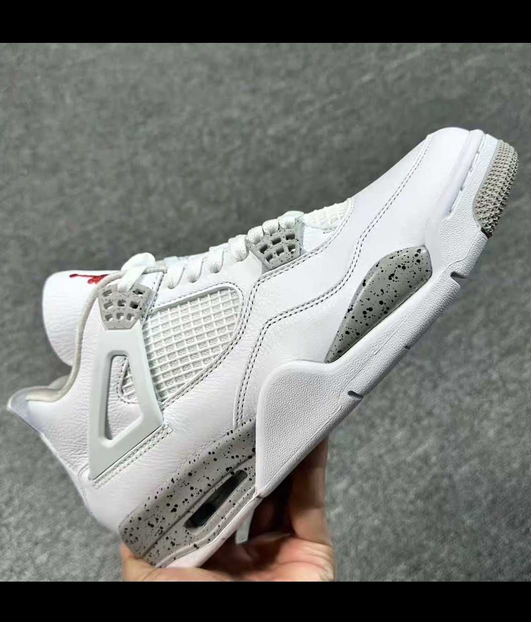 Jordan 4 rétro White Oreo.42