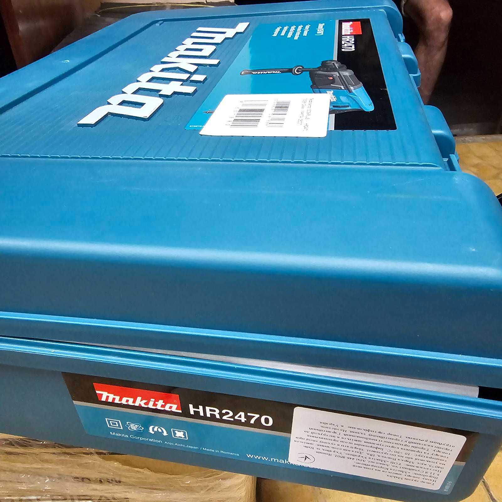 Перфоратор Makita HR2470 в кейсі