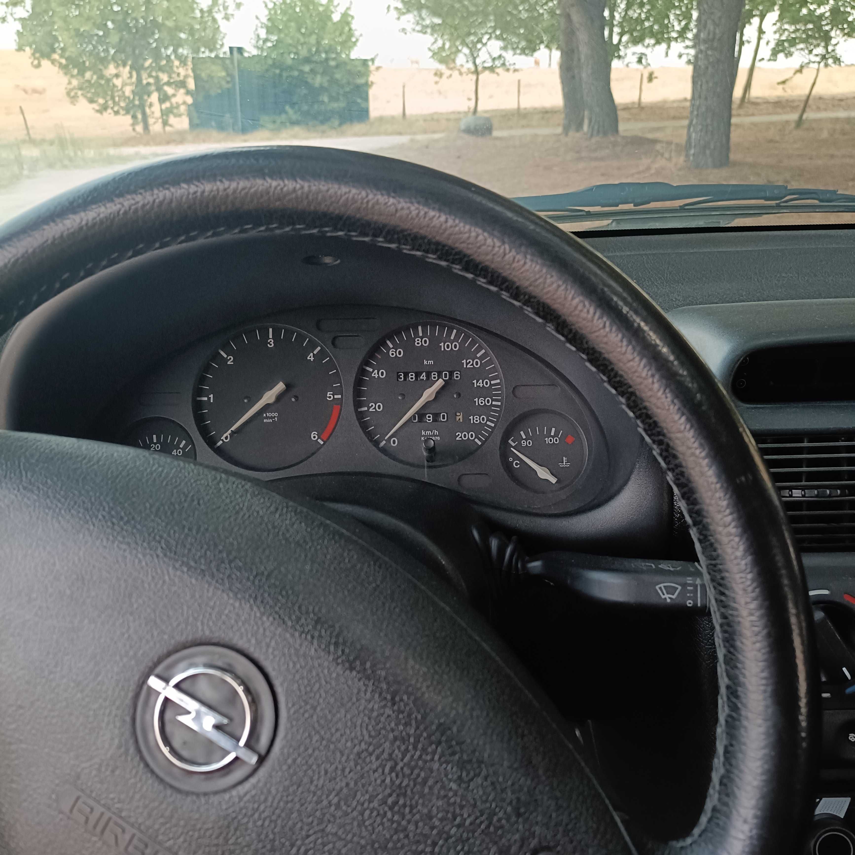 Vendo Opel Corsa 1 5TD