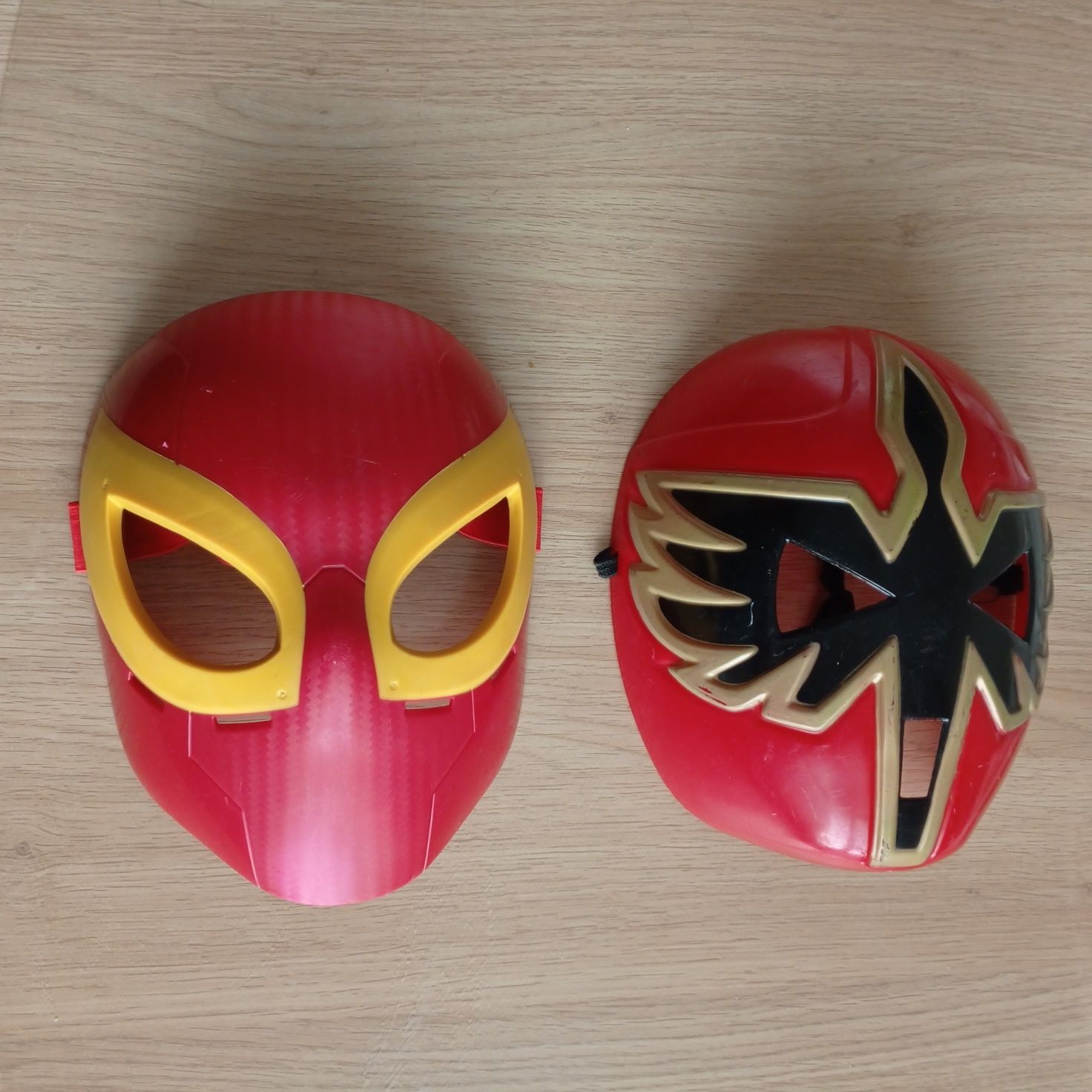 Маски power ranger и паука