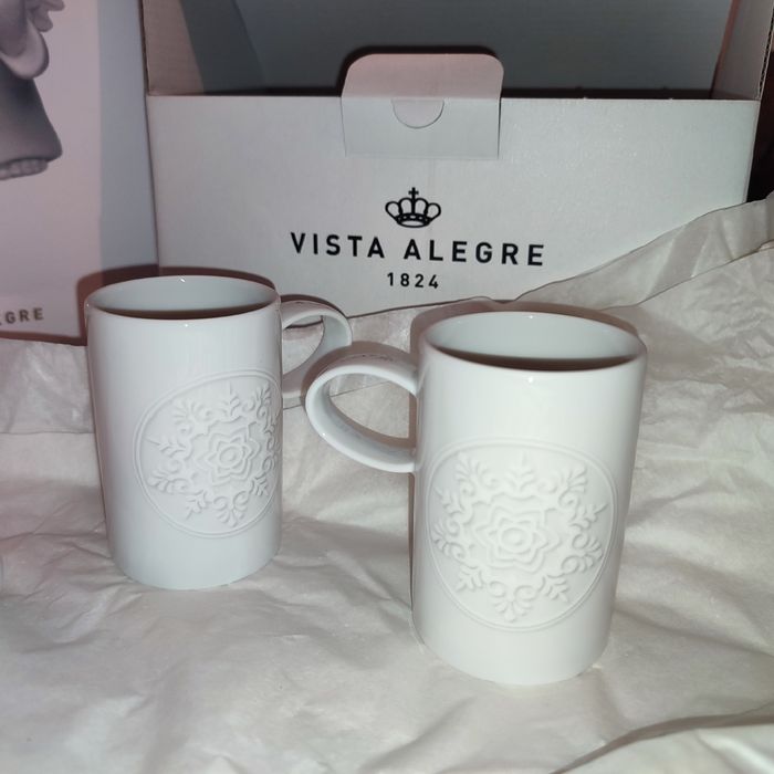 Vista Alegre - 2 chávenas com pires
