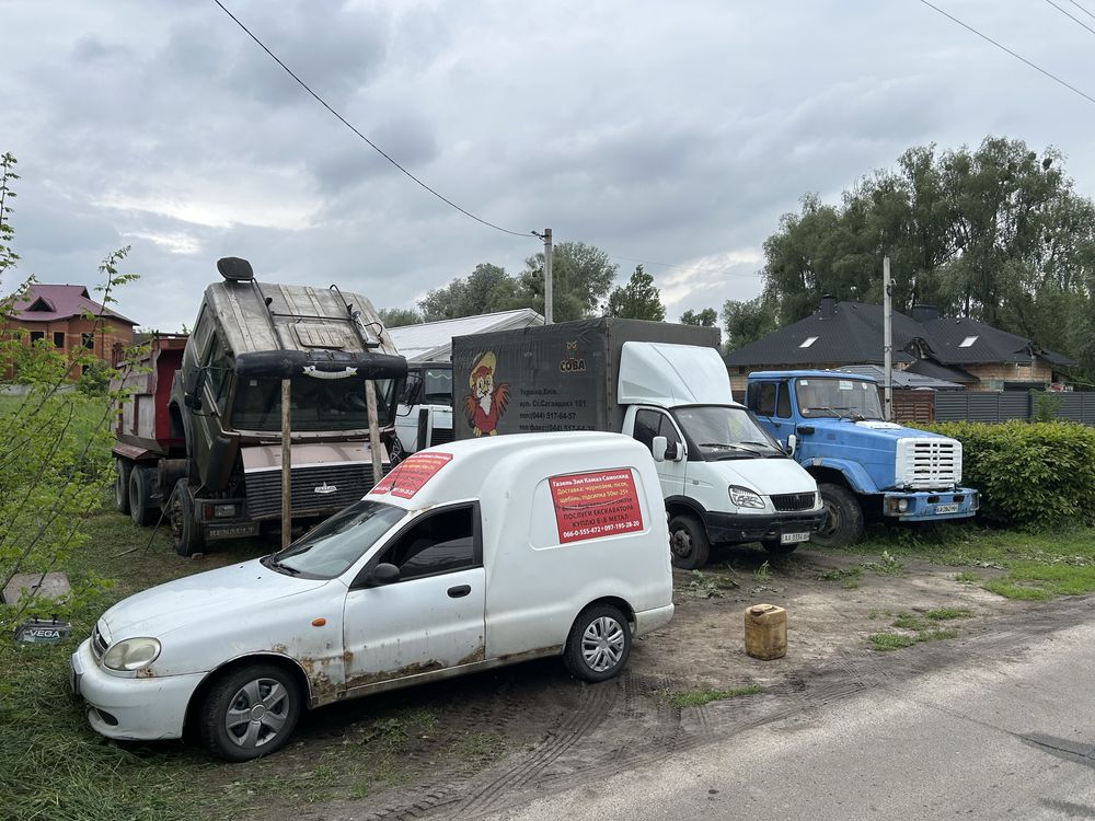 Обмін свого автопарку самоскидів та Прадо на нерухомість  Київ область