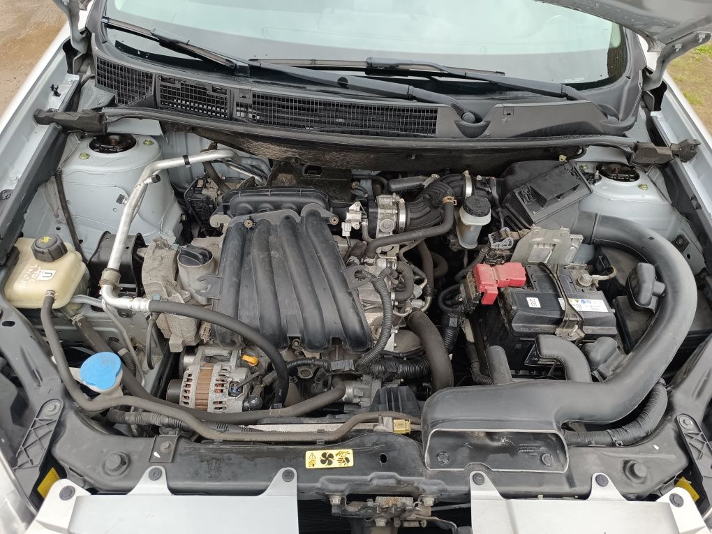 Nissan Qashqai j10 1.6
