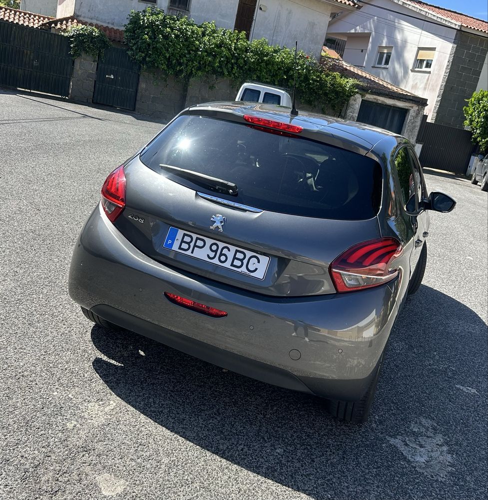 Peugeot 208 1.2 Puretech