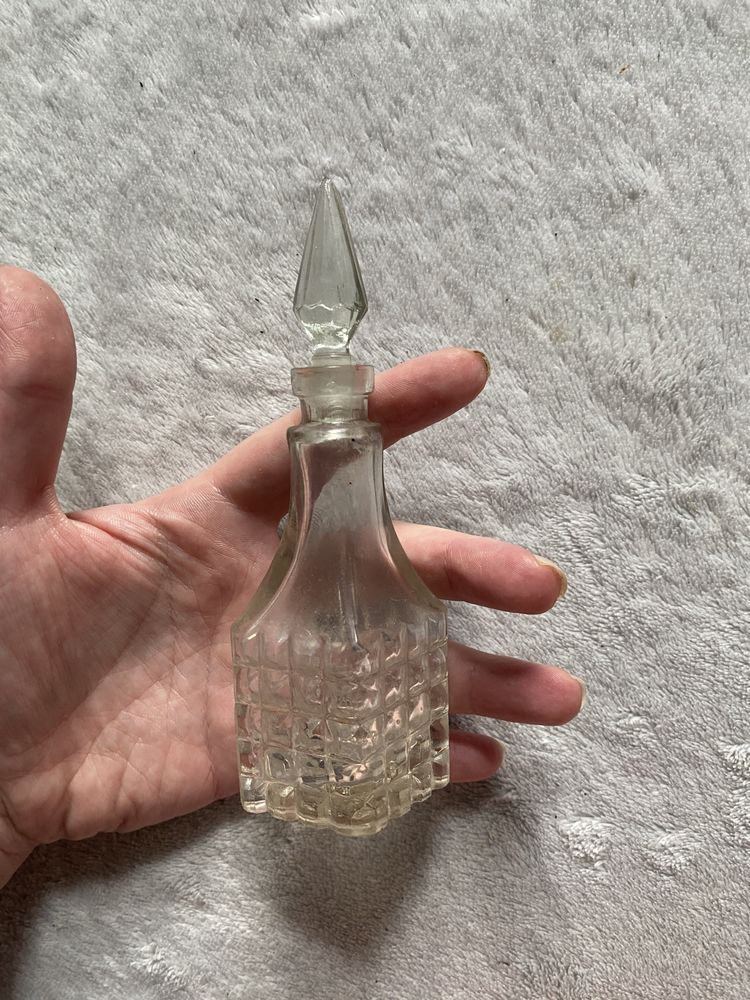 бутылочка винтаж стекло с притирающейся пробкой