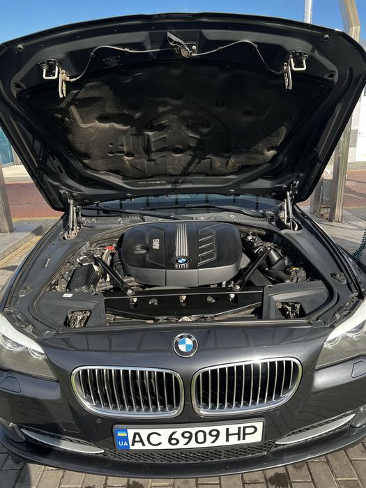 Продаю власне авто бмв ф 10