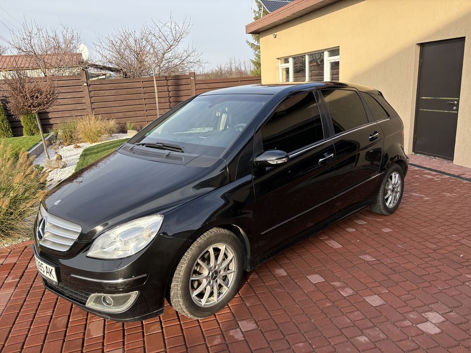 Mercedes b180 ( w 245 ) 2008 год