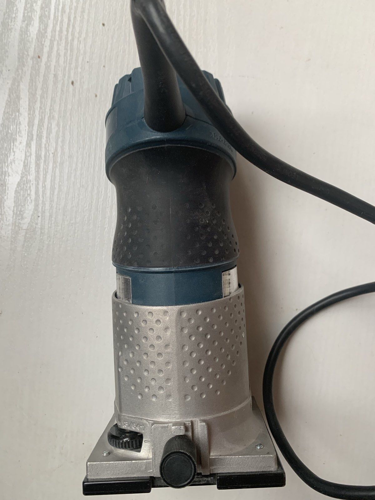 Фрезер Bosch GKF 600