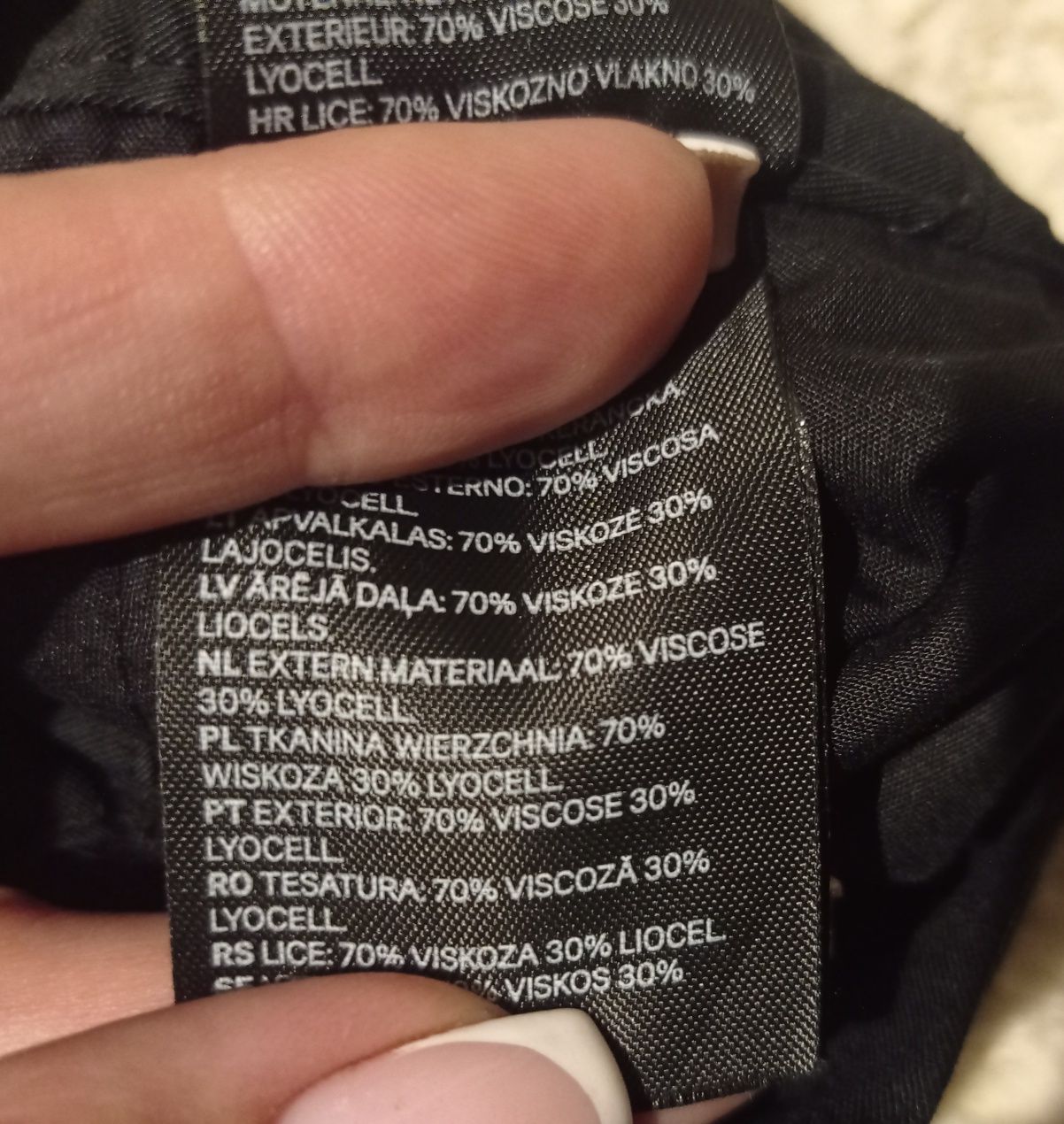 Spodnie czarne materiałowe dzwony H&M