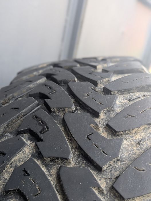 Грязьова гума Toyo Open Country 275/70 R18