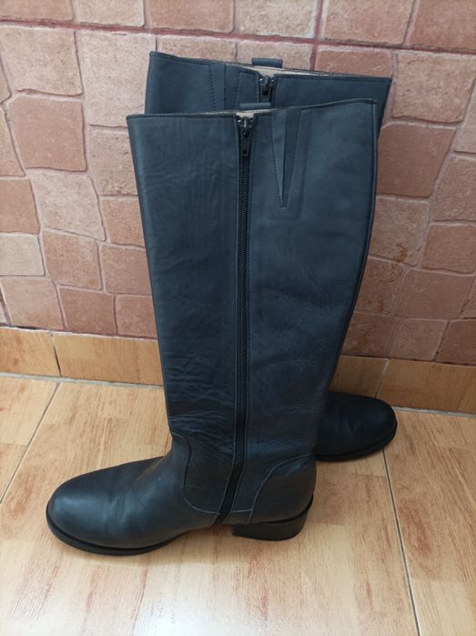 Botas Cano Alto Senhora. Tam. 40