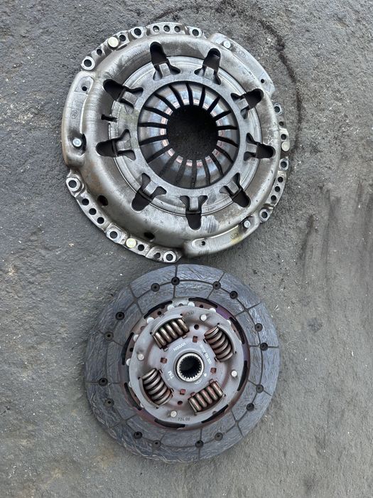 Kit embreagem nissam Almera 2.2 Di ano 2004