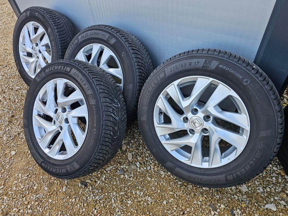 Alufelgi 17 koła zimowe Honda CR-V opony zimowe 225/65/17