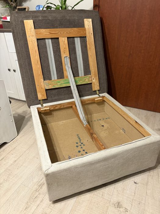 Pufa o wymiarach 80x80x47