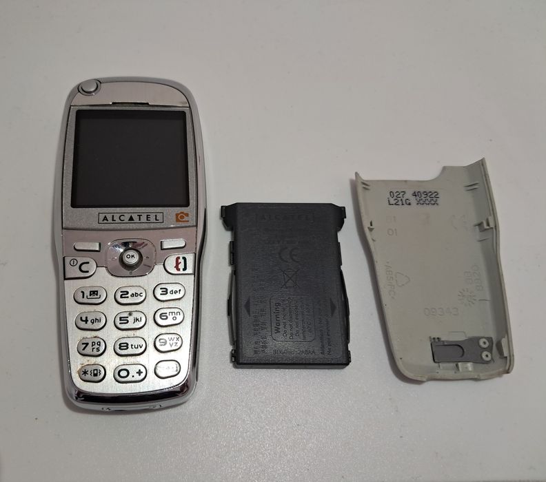 Alcatel One Touch 735 - pełen komplet idealny do kolekcji.