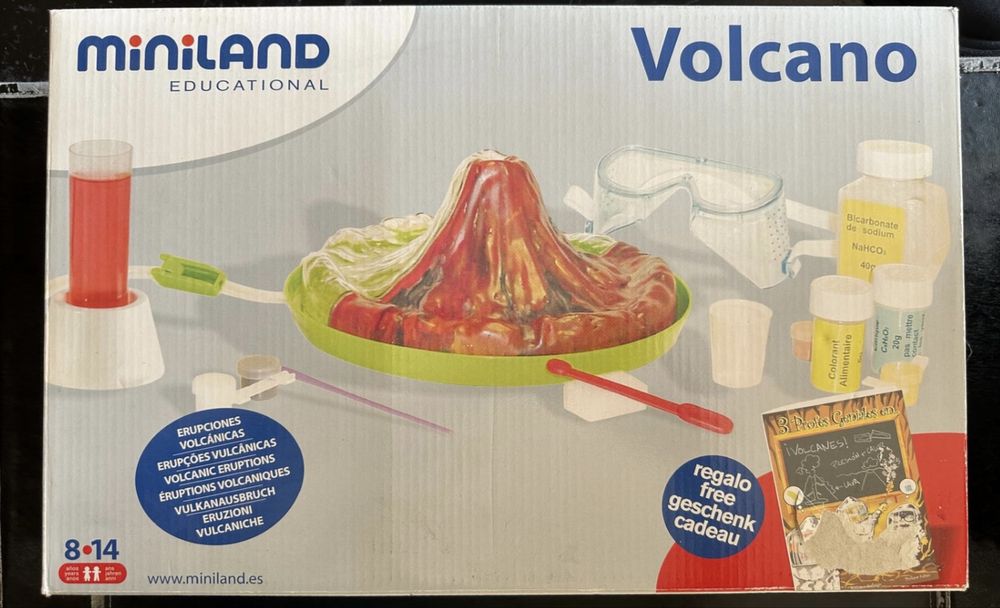 Brinquedo caixa de experiênçias de química 8 a 14 anos.