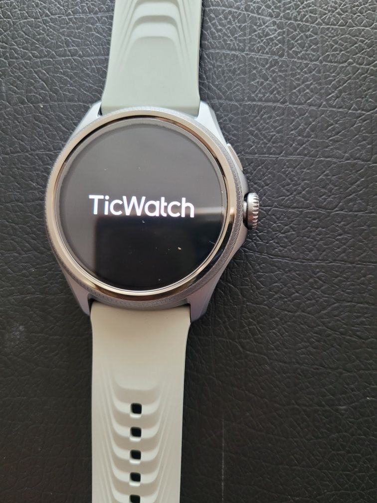 Tic Watch PRO 5 Enduro.